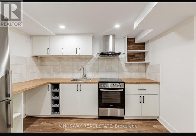 Building Photo - 26 Reid Manor