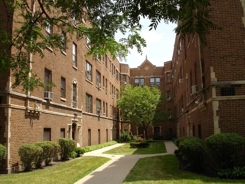 Foto principal - 4241-4247 N Hermitage Ave
