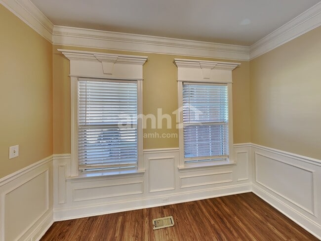 Foto del edificio - 636 Osborne Ln