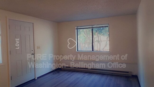 Building Photo - 1215 N 9th St