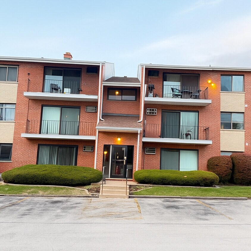 Foto principal - 7305 W 157th St