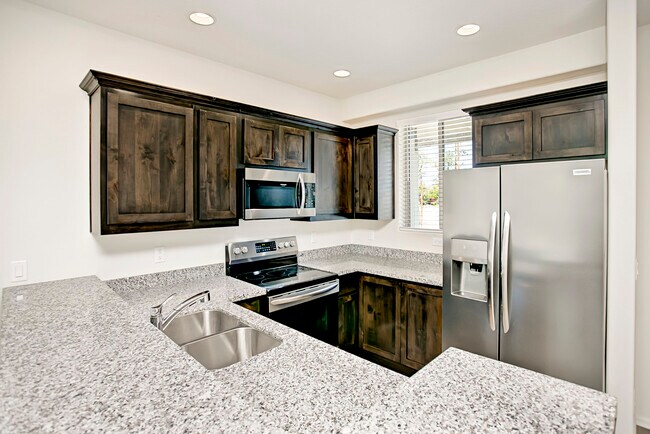 Foto del edificio - 311 W Hillside Ave