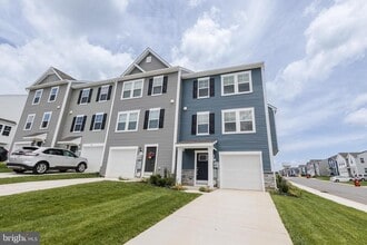 Building Photo - 135 Tuxford Rd