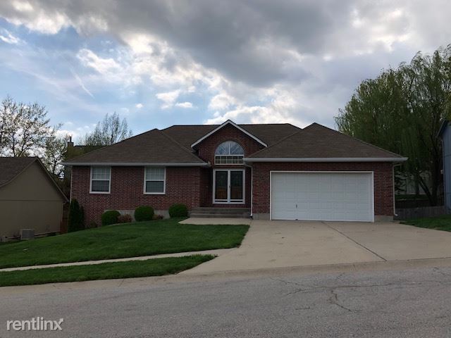 Foto principal - 4 br, 3 bath House - 3208 S Mark Twain Ave