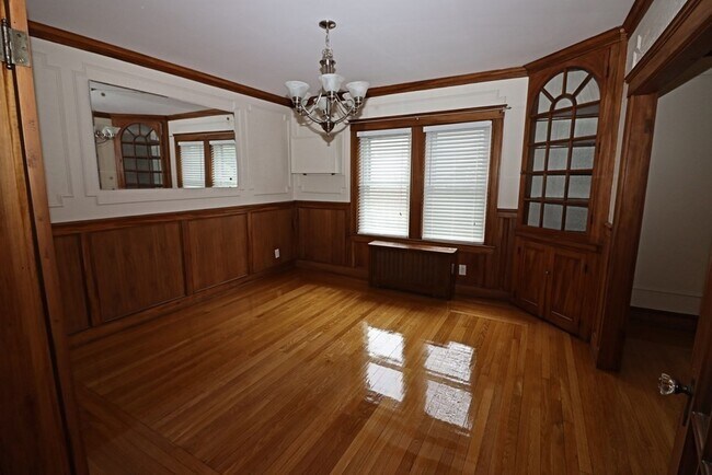Building Photo - 60 Bellevue Ave