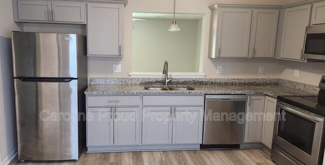 Foto del edificio - 337 S Pointe Dr