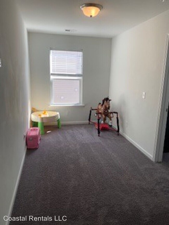 Building Photo - 6 br, 3.5 bath House - 187 Horizon Trail