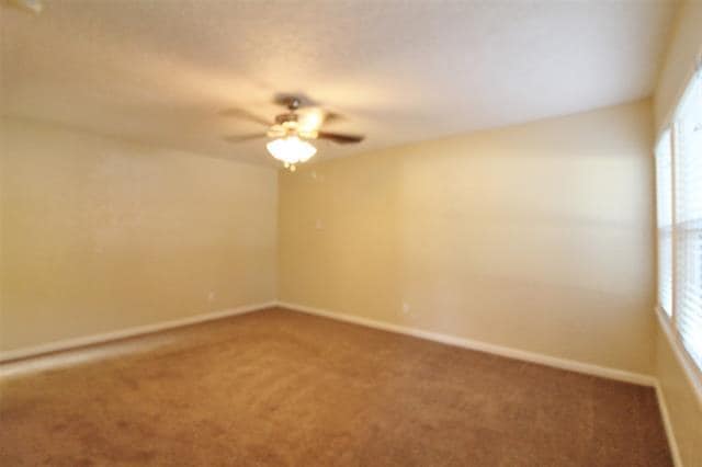 Building Photo - 5441 Thomas Ln