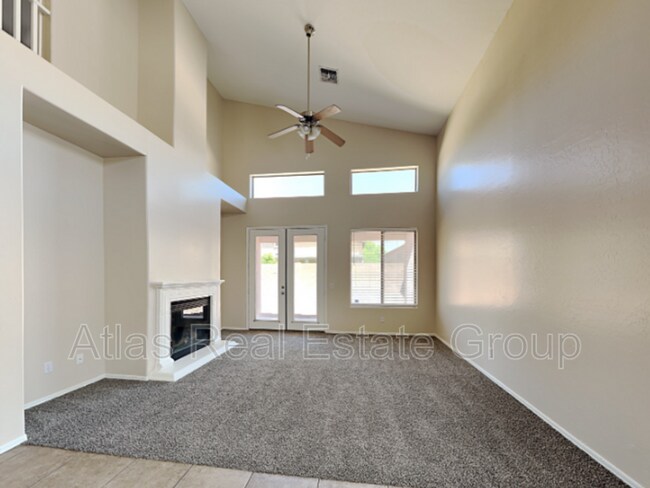 Building Photo - 11418 W Locust Ln