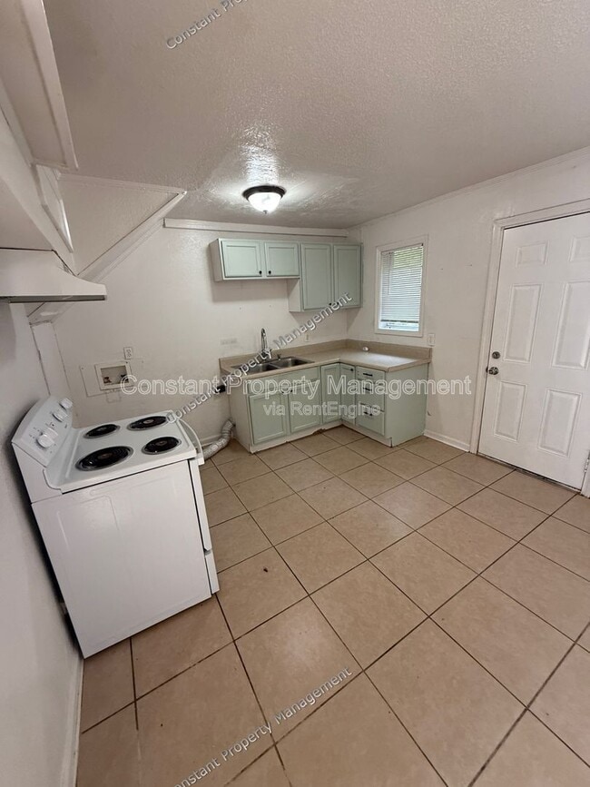 Foto del edificio - 929 Magnolia Dr