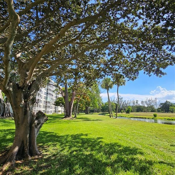 Foto del edificio - 3090 N Course Dr