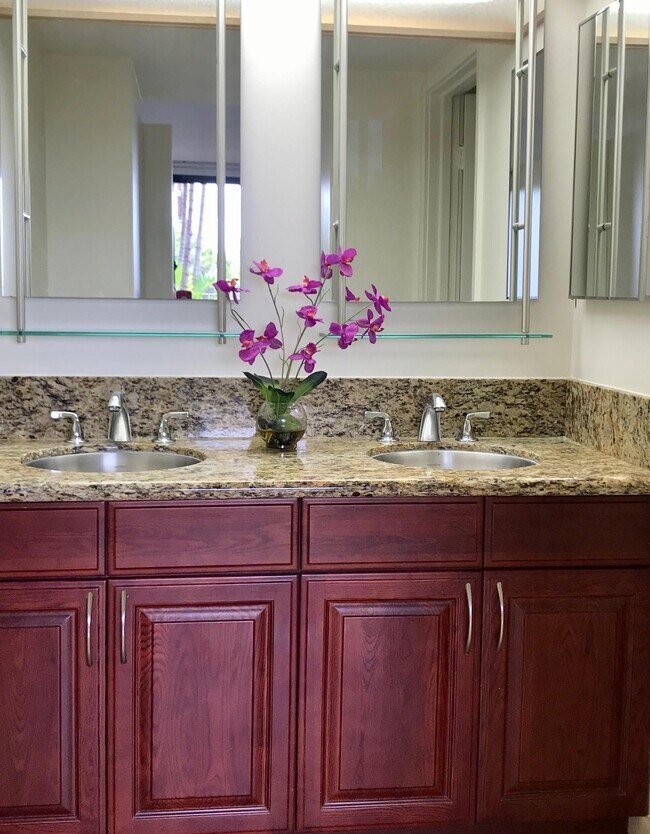 Foto del edificio - 512 Iolani Ave