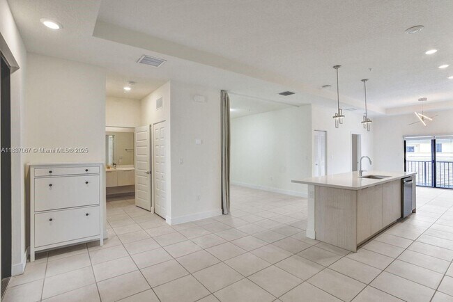 Building Photo - 7855 NW 104th Ave