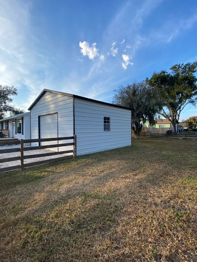 Building Photo - 12120 71st St E