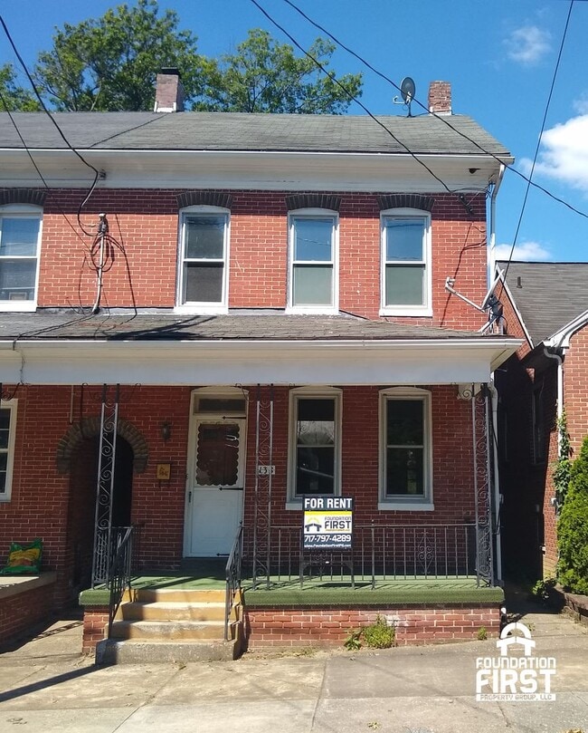 Building Photo - 138 N Water St