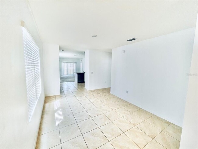 Building Photo - 1811 Wild Rye Way