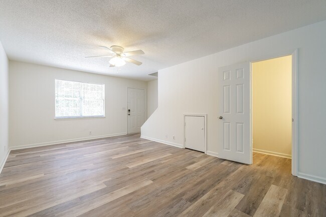 005-foto-salón-14803494 - Greenway Townes