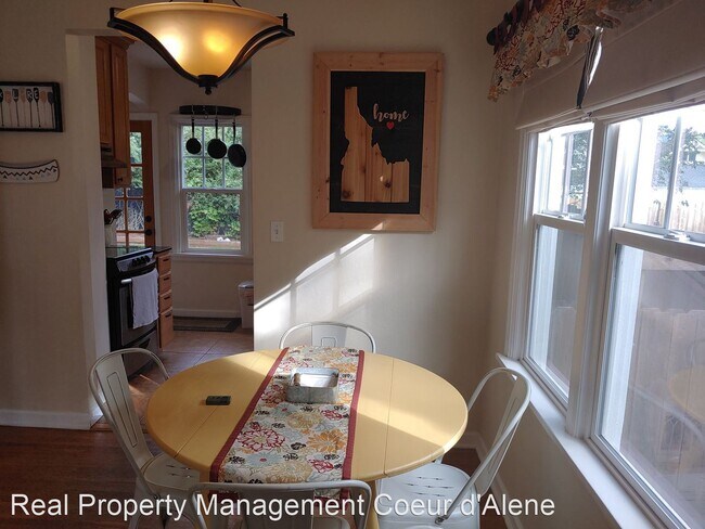 Foto del edificio - 3 br, 2 bath House - 1005 E Lakeside Ave