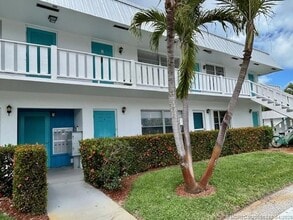 Building Photo - 2929 SE Ocean Blvd