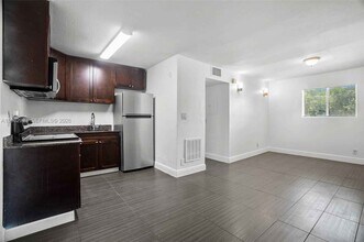 Building Photo - 37 SW 14th St