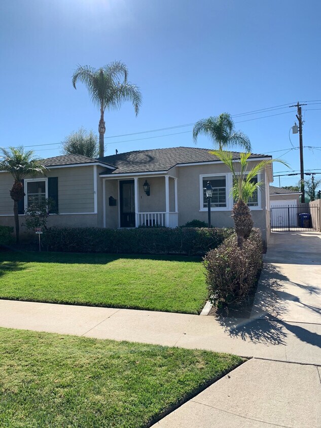 Foto principal - Lakewood 3 Bed Gorgeous House - New Paint ...