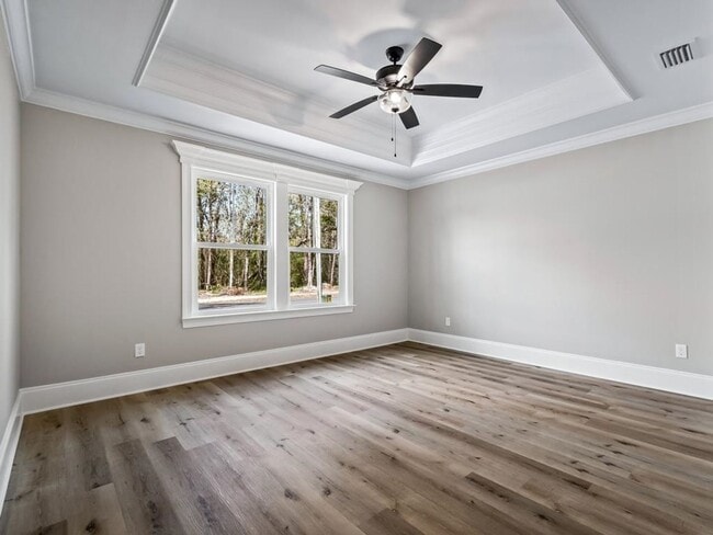 Building Photo - COMING SOON – 3 Bed, 2 Bath for $1650/Month!