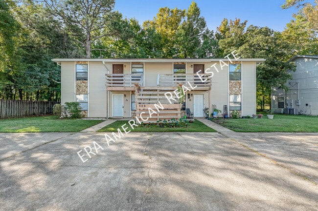 Building Photo - 508 Landview Dr
