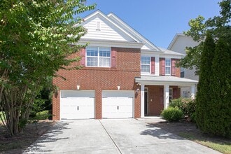 Building Photo - 2002 Remington Oaks Cir
