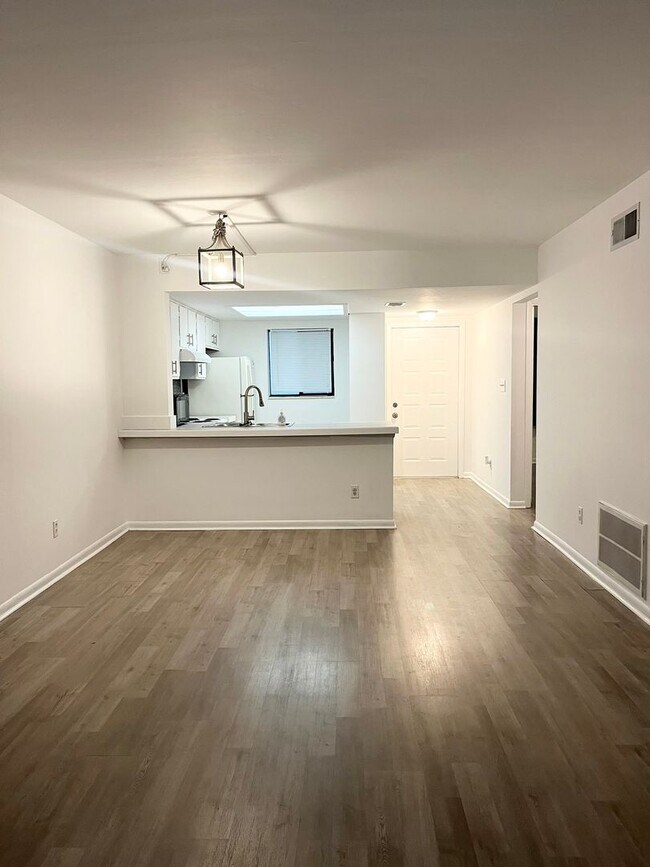 Foto del edificio - Two Bed, Two Bath Condo at Windsor Crossing