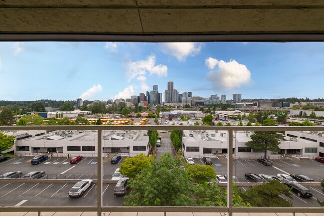 Foto del edificio - 701 122nd Ave NE