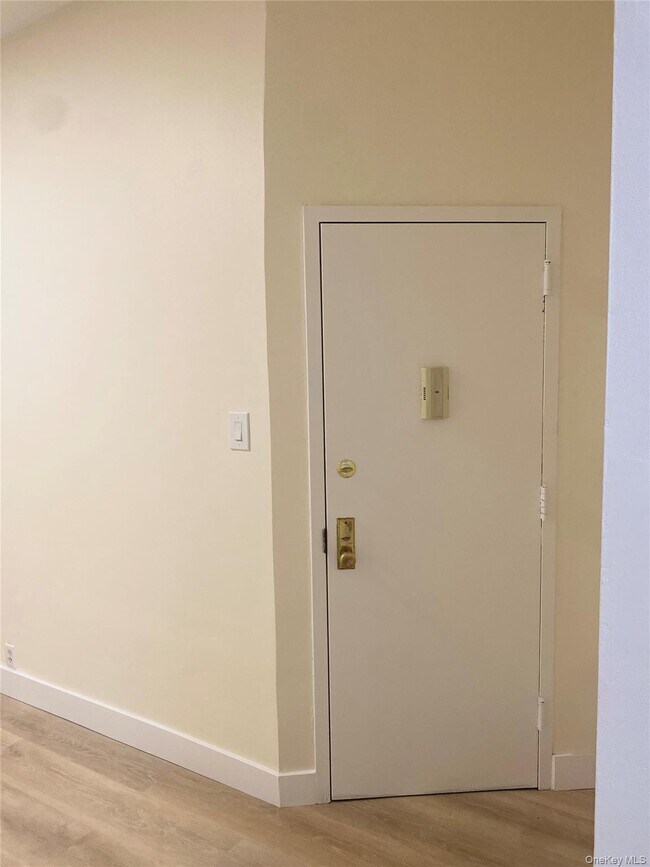 Building Photo - 73-17 72nd St