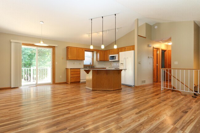 Foto del edificio - 1225 Silverwood Rd