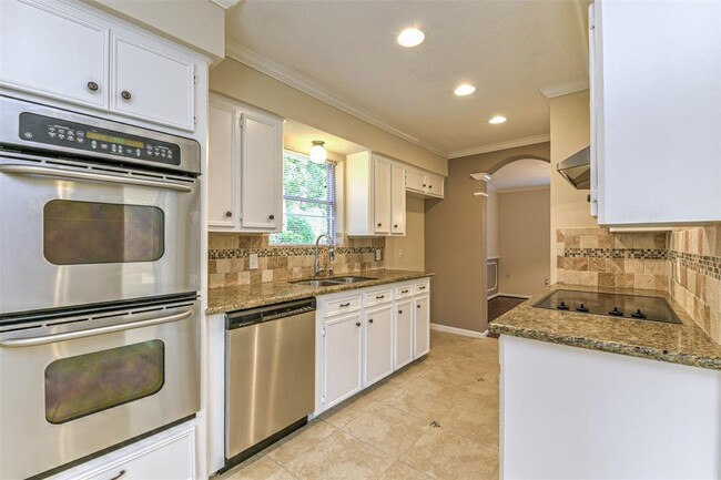 Building Photo - 8230 Bairnsdale Ln