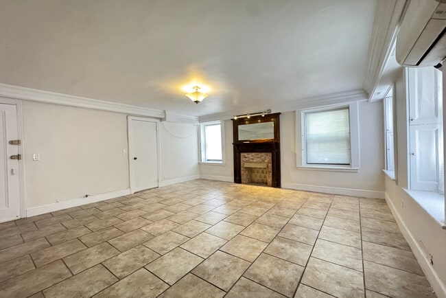 Photo - 860 W End Ave Apartment