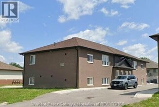 Building Photo - 2270 Daytona Ave