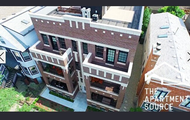 Foto del edificio - 1243 W Oakdale Ave