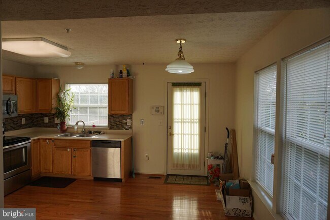 Building Photo - 4512 Vermeer Ct