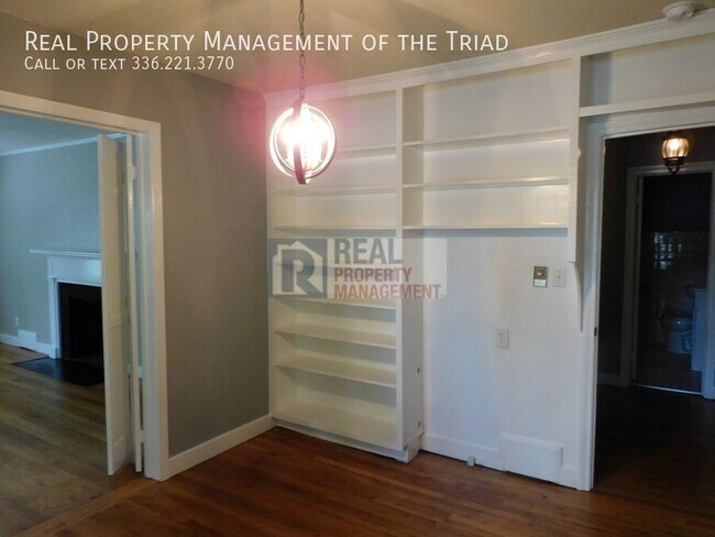 Foto del edificio - 204 W Newlyn St