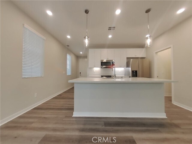 Building Photo - 31672 Hans Dr