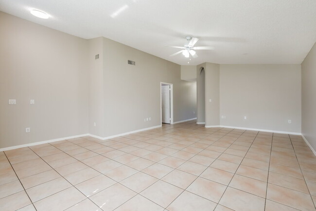 Foto del edificio - 11657 SW 144th Ave