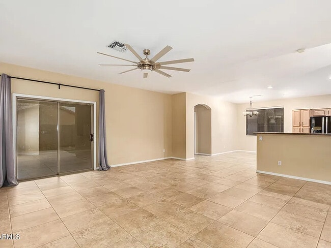 Foto del edificio - 12527 W Campina Dr