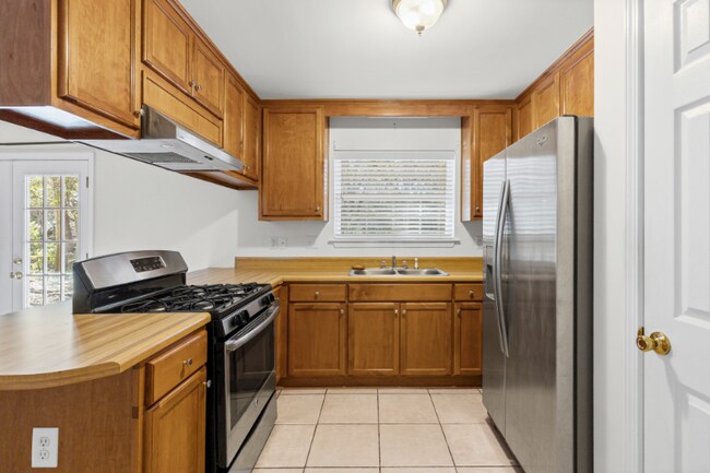 Foto del edificio - 3281 Woodard Dr