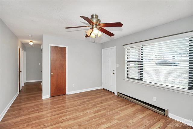 Building Photo - 8428 Clear Meadow Ln