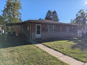 Building Photo - 9968 Sue Ct