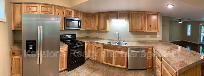 Foto del edificio - 145 Daffodil Dr