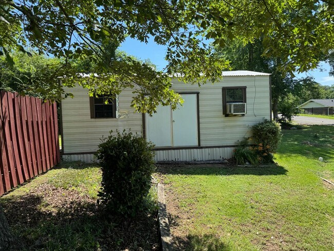 Foto del edificio - 901 4th Ave NE