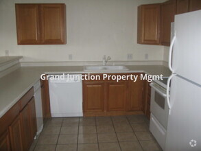 Building Photo - 497 Coronado Ct