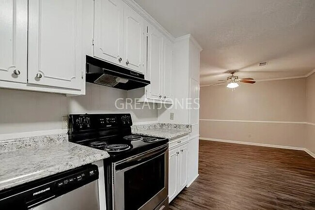 Foto del edificio - 4712 Brenthaven Rd
