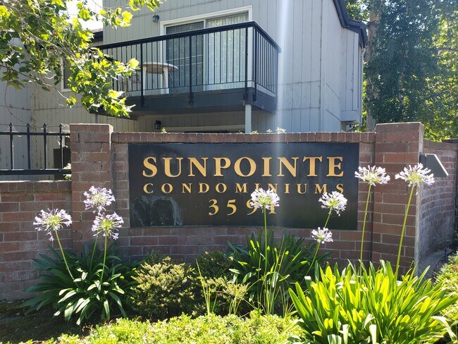 Foto del edificio - 3591 Quail Lakes Dr