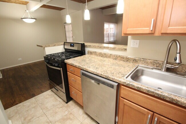 Foto del edificio - 2720 N Mildred Ave